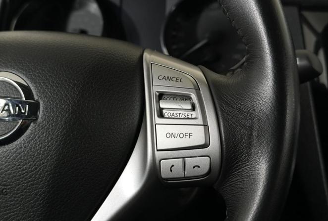 Nissan Qashqai II с пробегом 2018 года, цена 1 900 000 рублей, 30048 км, внедорожник, Автокод Объявления