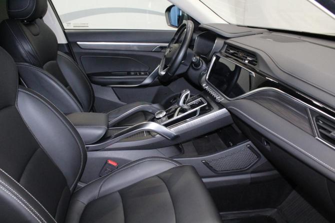 Geely Atlas Pro с пробегом 2023 года, цена 1 999 000 рублей, 58674 км, внедорожник, Автокод Объявления