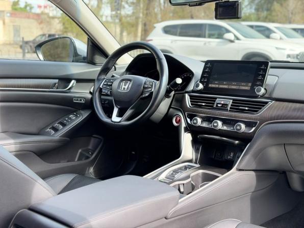 Honda Accord X с пробегом 2019 года, цена 2 890 000 рублей, 78479 км, седан, Автокод Объявления