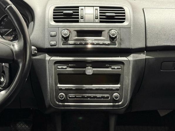 Skoda Fabia II Рестайлинг с пробегом 2012 года, цена 653 790 рублей, 215112 км, хэтчбек, Автокод Объявления