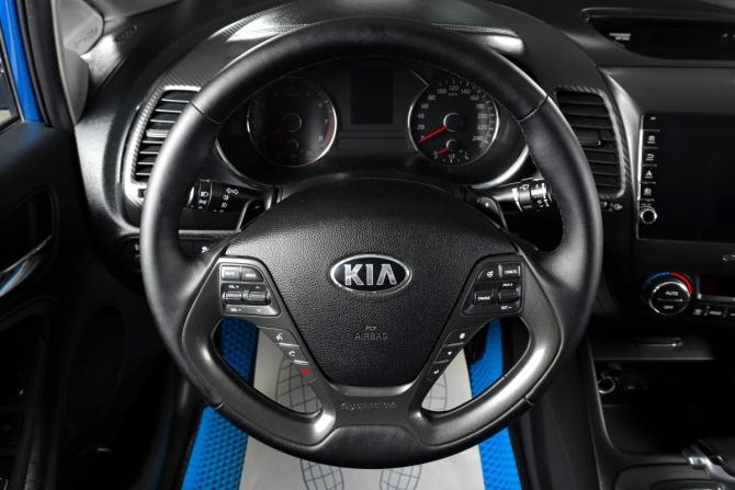 Kia Cerato III с пробегом 2013 года, цена 1 359 000 рублей, 245000 км, седан, Автокод Объявления