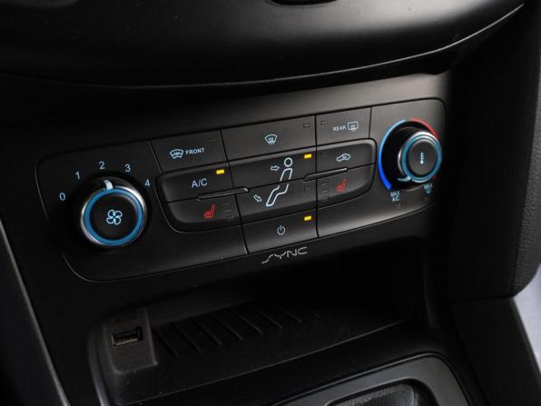 Ford Focus III Рестайлинг с пробегом 2016 года, цена 1 099 000 рублей, 126160 км, хэтчбек, Автокод Объявления
