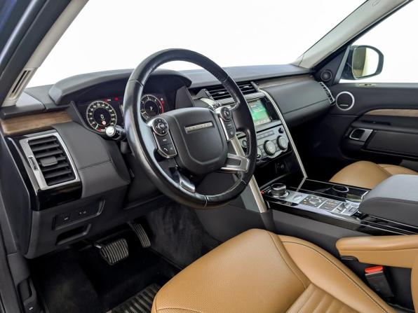 Land Rover Discovery V с пробегом 2018 года, цена 3 040 000 рублей, 202287 км, внедорожник, Автокод Объявления