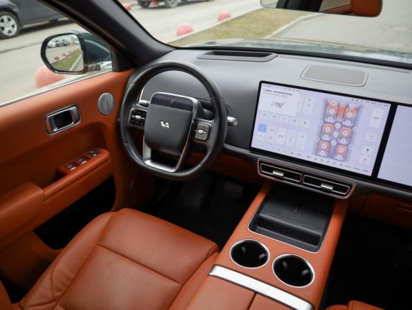 Li Auto (Lixiang) L9 I с пробегом 2023 года, цена 4 999 000 рублей, 84821 км, внедорожник, Автокод Объявления