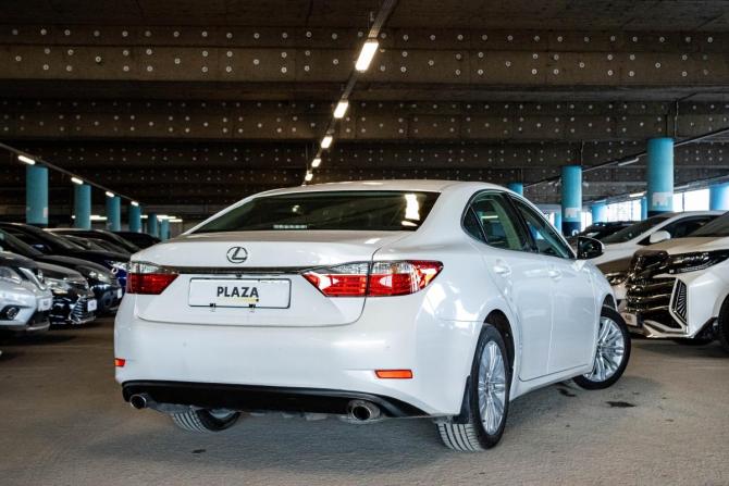 Lexus ES VI с пробегом 2014 года, цена 2 049 000 рублей, 132647 км, седан, Автокод Объявления