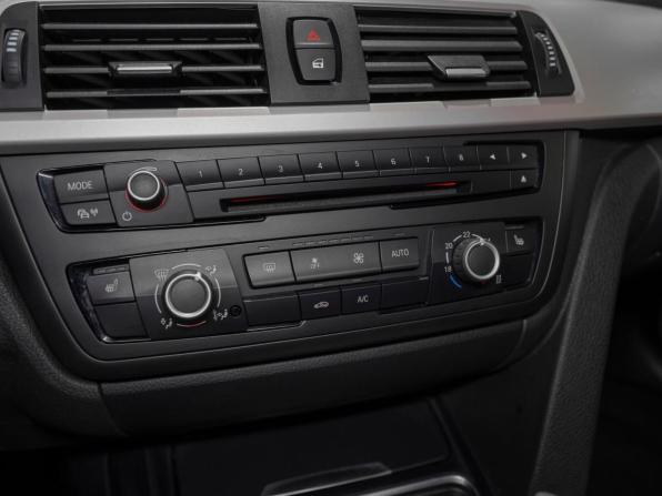 BMW 3 серии VI (F3x) с пробегом 2015 года, цена 2 200 000 рублей, 46453 км, седан, Автокод Объявления