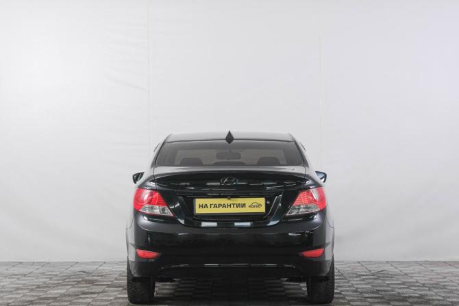 Hyundai Solaris I с пробегом 2012 года, цена 799 000 рублей, 207453 км, седан, Автокод Объявления