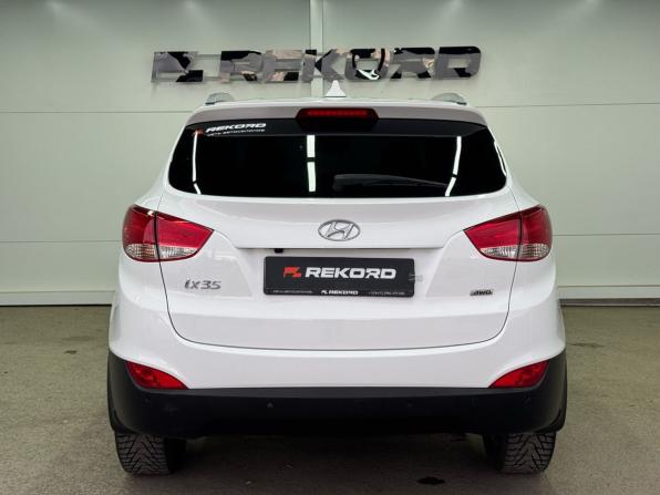 Hyundai ix35 I Рестайлинг с пробегом 2015 года, цена 1 480 000 рублей, 180000 км, внедорожник, Автокод Объявления