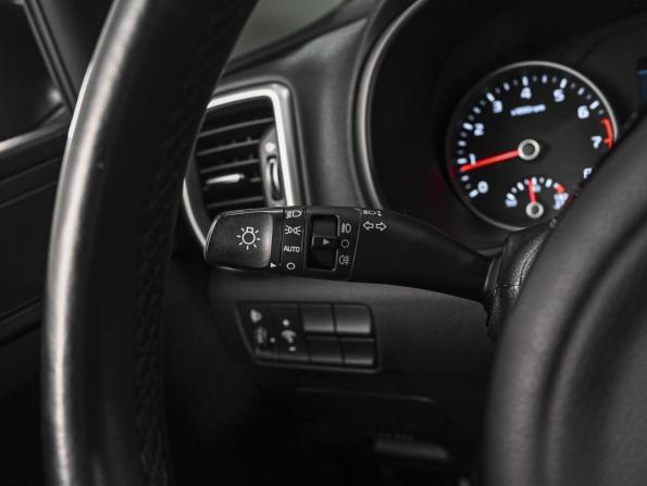 Kia Sportage IV Рестайлинг с пробегом 2021 года, цена 2 599 000 рублей, 57553 км, внедорожник, Автокод Объявления