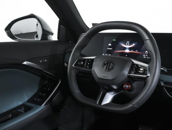 MG 7 с пробегом 2023 года, цена 2 900 000 рублей, 72 км, лифтбек, Автокод Объявления