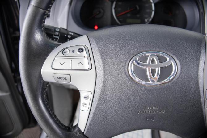 Toyota Hilux VII Рестайлинг с пробегом 2012 года, цена 1 649 000 рублей, 333265 км, offers.body_type.unknown, Автокод Объявления