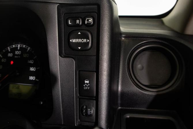Toyota Probox I Рестайлинг с пробегом 2020 года, цена 1 099 000 рублей, 105000 км, универсал, Автокод Объявления