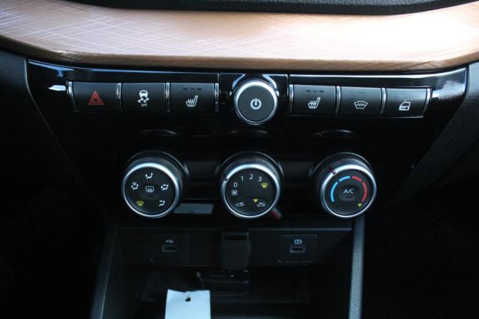 Lada (ВАЗ) Vesta I Рестайлинг (NG) с пробегом 2024 года, цена 1 650 000 рублей, 19759 км, универсал, Автокод Объявления