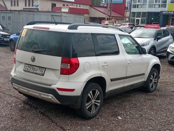 Skoda Yeti I с пробегом 2014 года, цена 850 000 рублей, 174221 км, внедорожник, Автокод Объявления