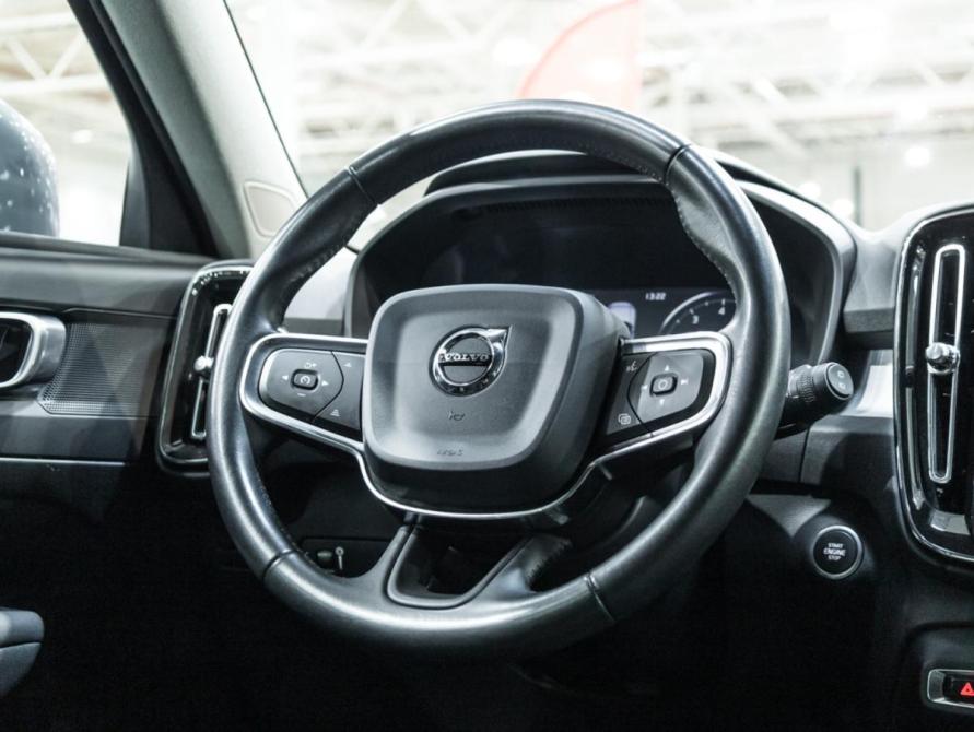 Volvo XC40 I Санкт-Петербург  - изображение 17