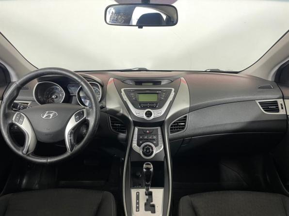 Hyundai Elantra V (MD) с пробегом 2012 года, цена 900 000 рублей, 131000 км, седан, Автокод Объявления
