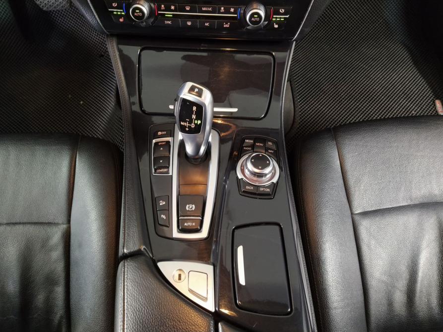 BMW 5 серии VI (F10/F11/F07) Рестайлинг Екатеринбург  - изображение 14