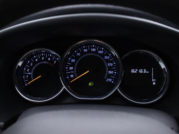 Renault Sandero II Рестайлинг с пробегом 2019 года, цена 770 000 рублей, 162162 км, хэтчбек, Автокод Объявления
