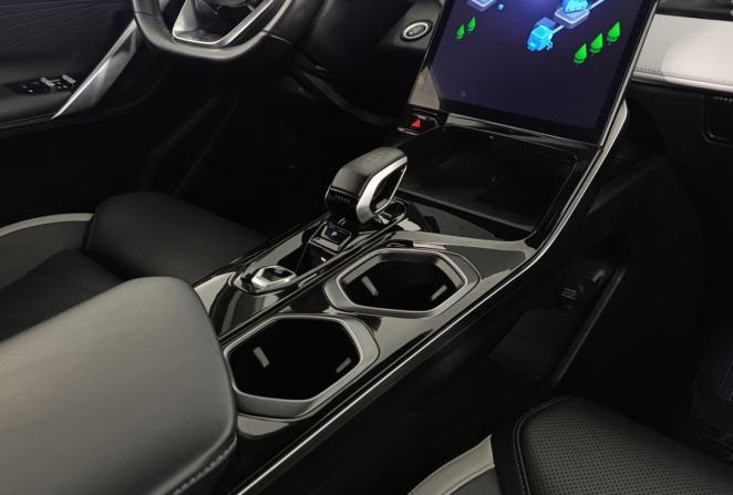 Geely Atlas II с пробегом 2024 года, цена 2 330 000 рублей, 54887 км, внедорожник, Автокод Объявления