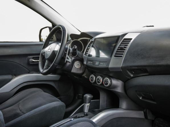 Mitsubishi Outlander II с пробегом 2008 года, цена 898 000 рублей, 328822 км, внедорожник, Автокод Объявления