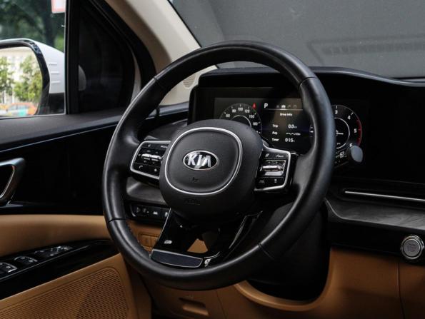 Kia Carnival IV с пробегом 2020 года, цена 3 899 000 рублей, 80100 км, минивэн, Автокод Объявления