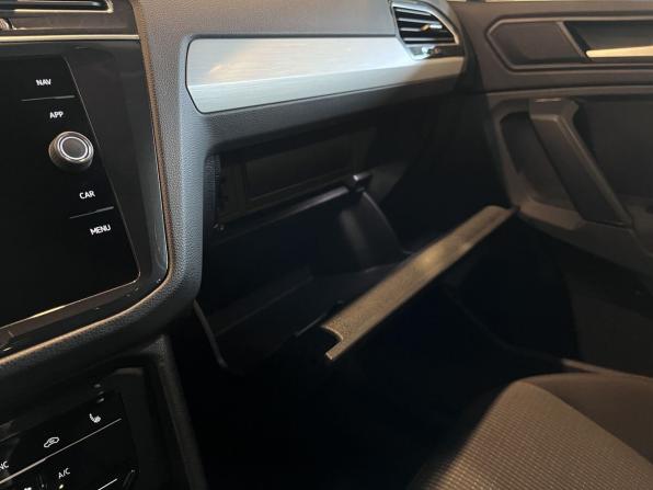 Volkswagen Tiguan II Рестайлинг с пробегом 2021 года, цена 2 365 000 рублей, 104364 км, внедорожник, Автокод Объявления
