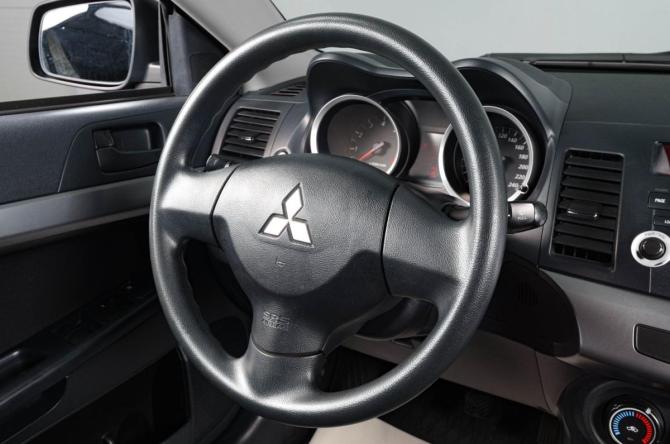 Mitsubishi Lancer X Рестайлинг с пробегом 2011 года, цена 1 049 000 рублей, 164000 км, седан, Автокод Объявления