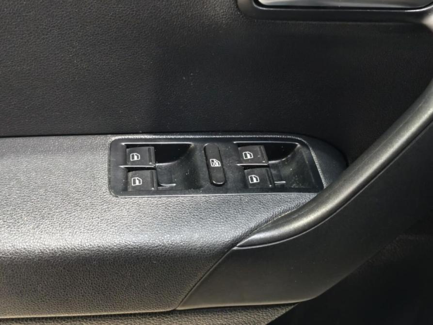 Volkswagen Polo V Рестайлинг Курск  - изображение 16