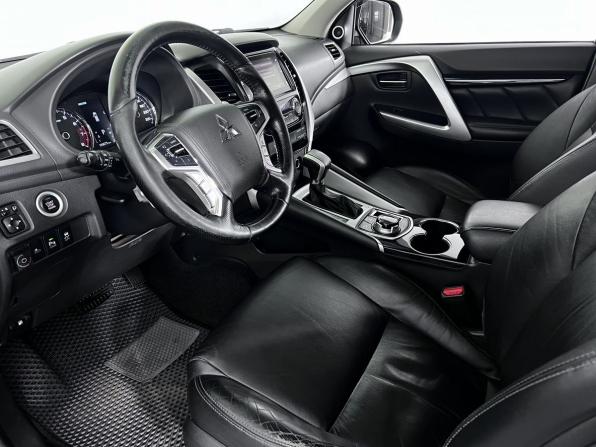 Mitsubishi Pajero Sport III с пробегом 2018 года, цена 2 250 000 рублей, 199613 км, внедорожник, Автокод Объявления
