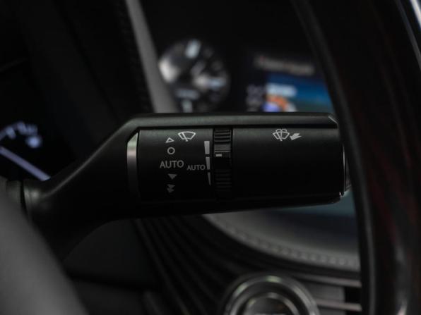 Lexus LS V с пробегом 2018 года, цена 5 300 000 рублей, 268568 км, седан, Автокод Объявления