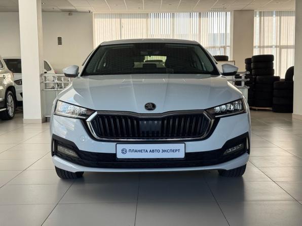 Skoda Octavia IV (A8) с пробегом 2020 года, цена 1 825 000 рублей, 105770 км, лифтбек, Автокод Объявления