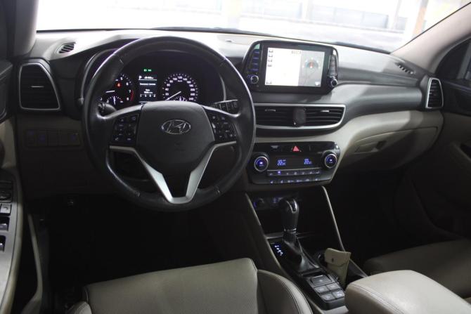 Hyundai Tucson III Рестайлинг с пробегом 2019 года, цена 1 839 000 рублей, 165804 км, внедорожник, Автокод Объявления