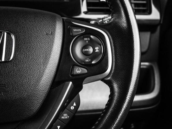 Honda Stepwgn V Рестайлинг с пробегом 2019 года, цена 2 249 000 рублей, 98061 км, минивэн, Автокод Объявления
