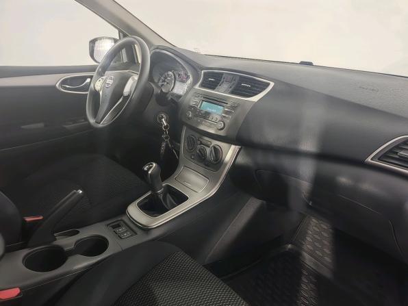 Nissan Tiida II с пробегом 2015 года, цена 859 000 рублей, 107367 км, хэтчбек, Автокод Объявления