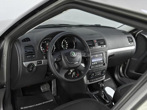 Skoda Yeti I с пробегом 2013 года, цена 899 000 рублей, 178000 км, внедорожник, Автокод Объявления