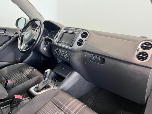 Volkswagen Tiguan I Рестайлинг с пробегом 2015 года, цена 1 490 000 рублей, 127498 км, внедорожник, Автокод Объявления