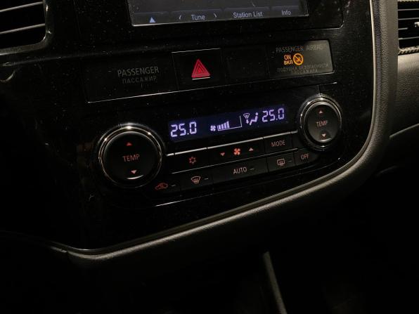 Mitsubishi Outlander III с пробегом 2012 года, цена 1 549 000 рублей, 179872 км, внедорожник, Автокод Объявления
