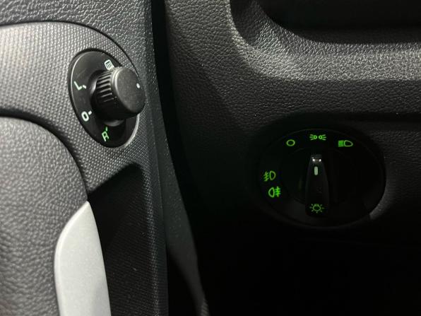 Skoda Fabia II с пробегом 2009 года, цена 375 000 рублей, 219767 км, хэтчбек, Автокод Объявления
