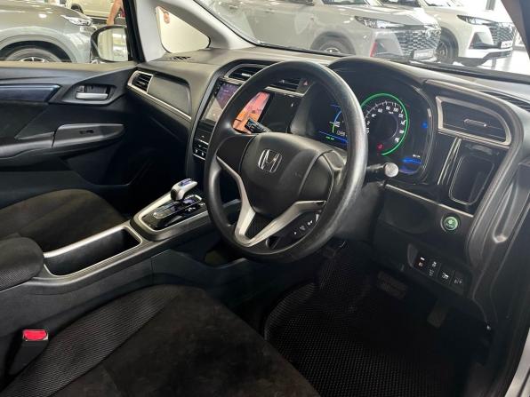 Honda Shuttle II с пробегом 2015 года, цена 1 199 900 рублей, 151000 км, универсал, Автокод Объявления