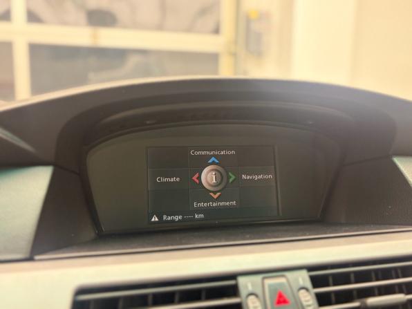 BMW 5 серии V (E60/E61) с пробегом 2004 года, цена 939 000 рублей, 379272 км, седан, Автокод Объявления