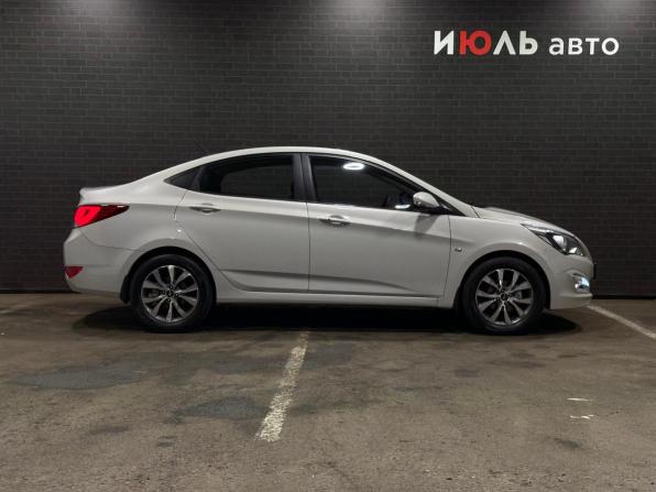 Hyundai Solaris I Рестайлинг с пробегом 2015 года, цена 1 250 000 рублей, 85212 км, седан, Автокод Объявления