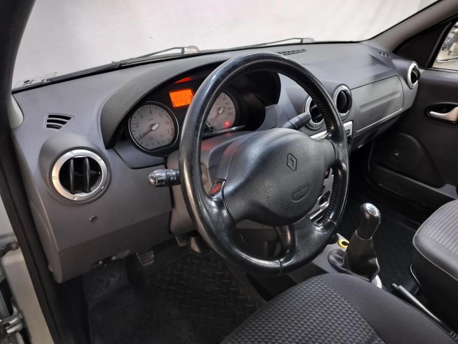 Renault Logan I Санкт-Петербург  - изображение 9