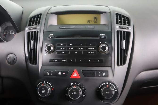 Kia Ceed I с пробегом 2008 года, цена 579 000 рублей, 279226 км, хэтчбек, Автокод Объявления