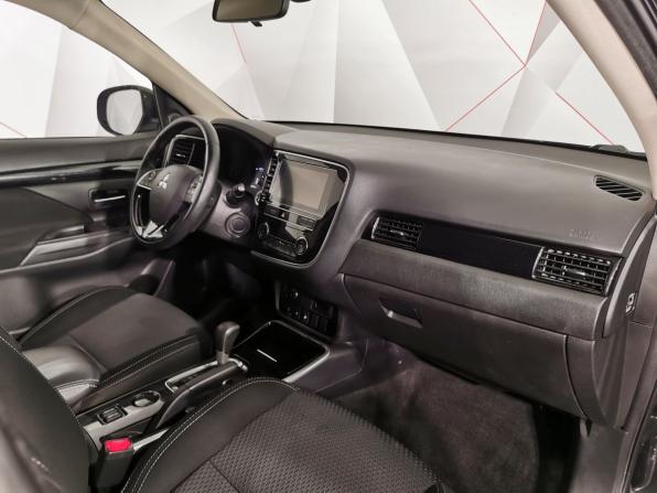 Mitsubishi Outlander III Рестайлинг 3 с пробегом 2019 года, цена 1 535 150 рублей, 129417 км, внедорожник, Автокод Объявления