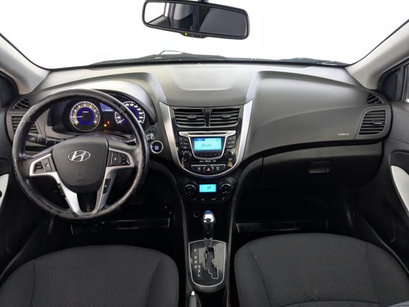 Hyundai Solaris I с пробегом 2013 года, цена 950 000 рублей, 137449 км, седан, Автокод Объявления