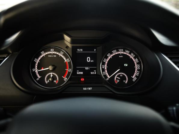 Skoda Octavia III (A7) Рестайлинг с пробегом 2020 года, цена 2 356 000 рублей, 62088 км, лифтбек, Автокод Объявления
