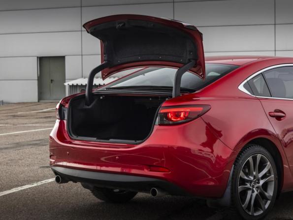 Mazda 6 III (GJ) Рестайлинг с пробегом 2018 года, цена 1 900 000 рублей, 130000 км, седан, Автокод Объявления