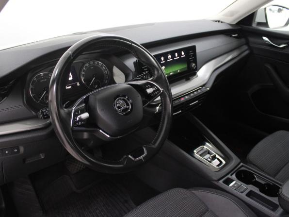 Skoda Octavia IV (A8) с пробегом 2021 года, цена 1 979 900 рублей, 179624 км, лифтбек, Автокод Объявления