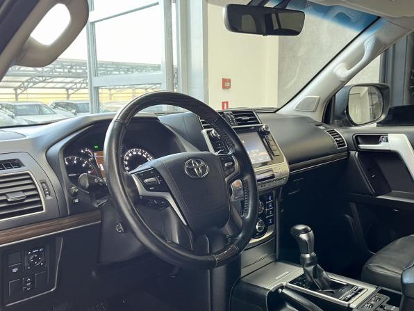 Toyota Land Cruiser Prado 150 Series Рестайлинг 2 с пробегом 2019 года, цена 4 500 000 рублей, 220000 км, внедорожник, Автокод Объявления