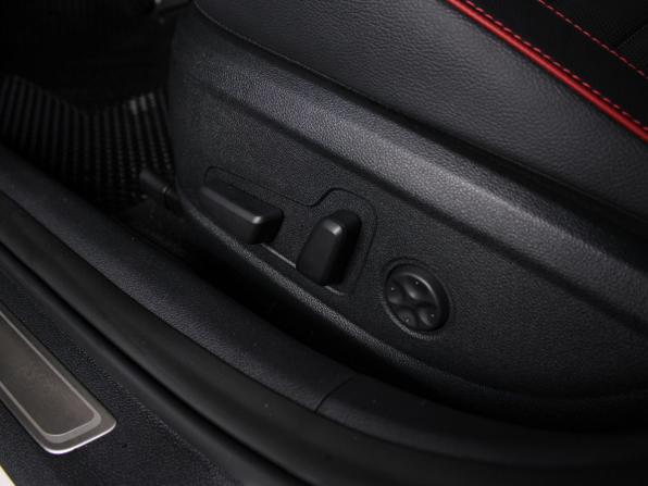 Kia Optima IV Рестайлинг с пробегом 2019 года, цена 2 369 000 рублей, 95000 км, седан, Автокод Объявления